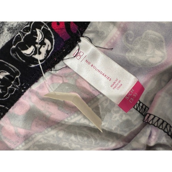 No Boundaries Halloween Leggings - Skulls, Spiderwebs, Purple Small - Picture 3 of 4